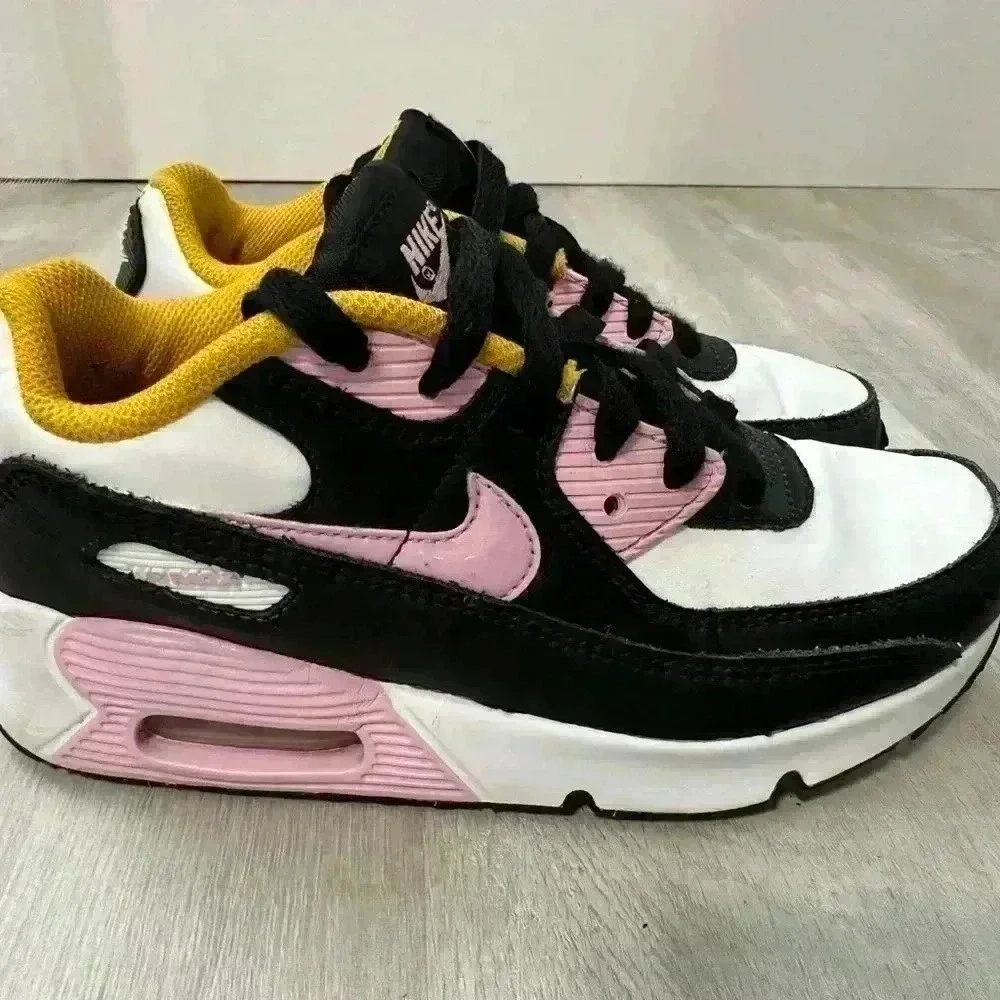 Nike Air Max 90 Leather GS 'Black Light Arctic Size 2Y